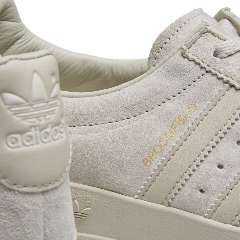 Adidas on sale broomfield white