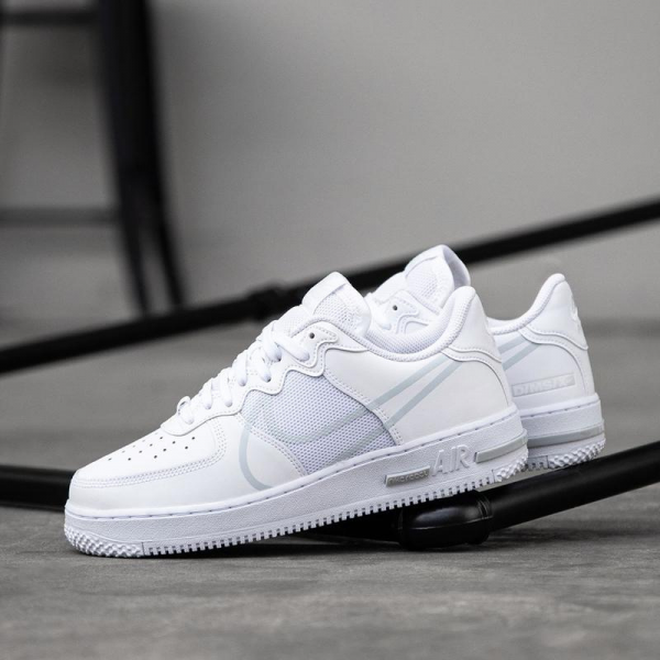 Nike air force 1 react triple white clearance