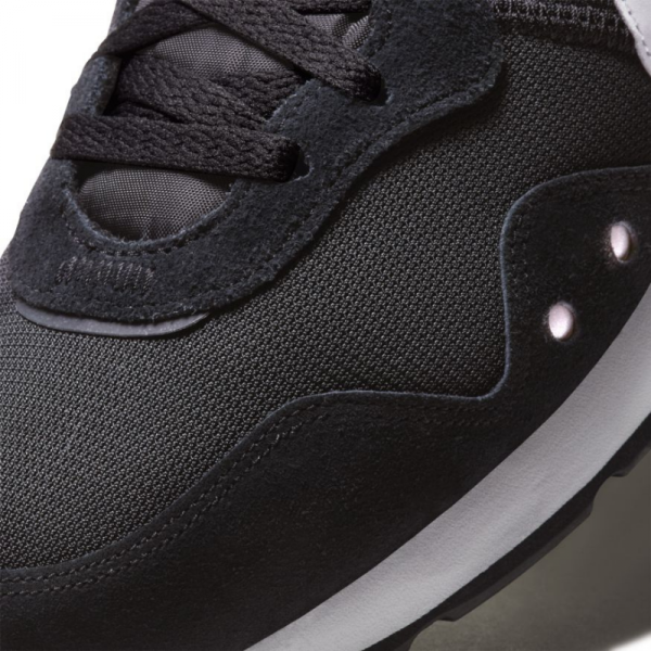 Кроссовки Nike Venture Runner CK2944-002 (black-white-black)