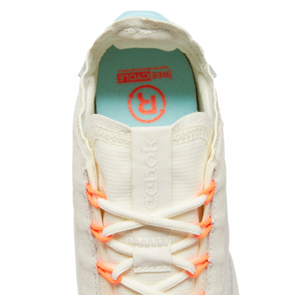 Кроссовки Женские Reebok Reebok Legacy 83 FY7322 (classic white-digital glow)