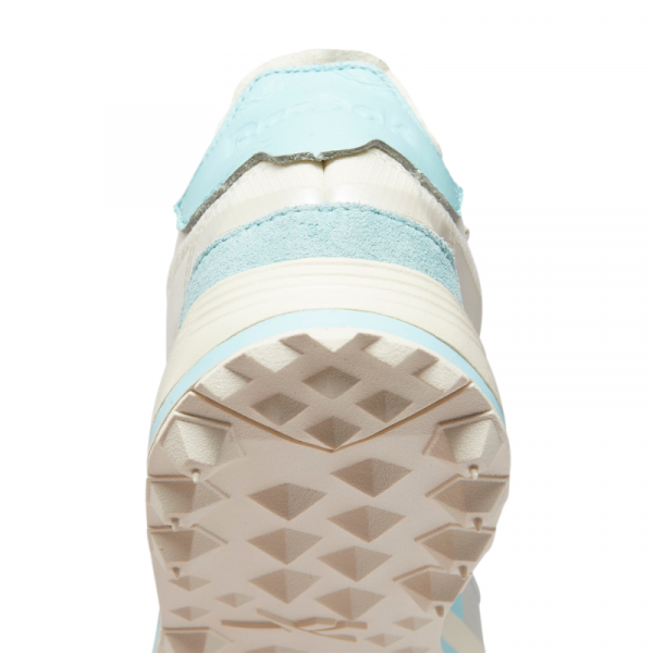 Кроссовки Женские Reebok Reebok Legacy 83 FY7322 (classic white-digital glow)