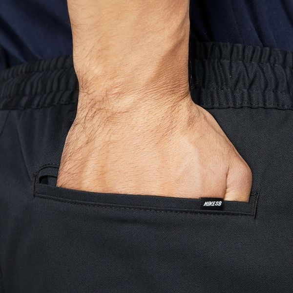 Брюки Nike SB Dri-Fit Pull On Chino BV0900-010 (black)