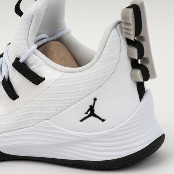 Кроссовки Jordan Ultra Fly 2 Low AH8110-100 (white-black-white)