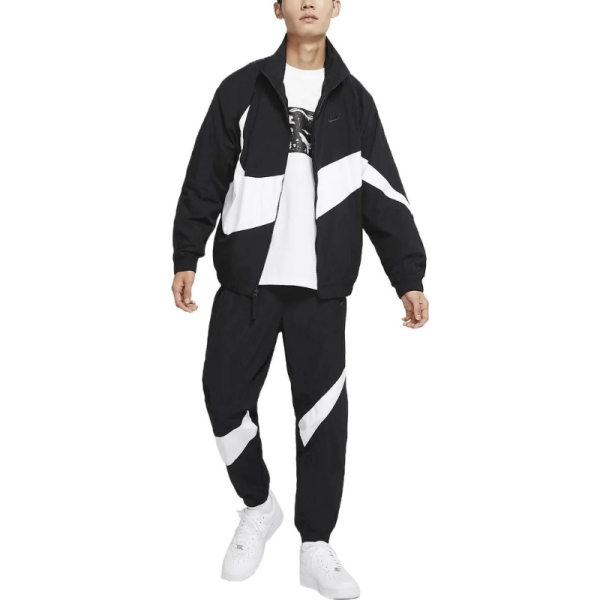 Ветровка Nike Big Swoosh Black Jacket DV1363-010 (black-white)