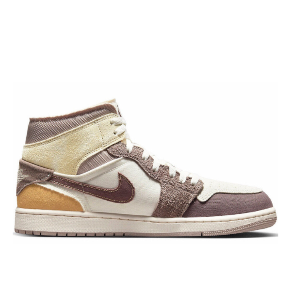 Кроссовки Jordan Air Jordan 1 Mid SE Craft DM9652-102 (sail-taupe haze-fossil stone) Кроссовки Jordan Air Jordan 1 Mid SE Craft DM9652-102 (sail-taupe haze-fossil stone)
