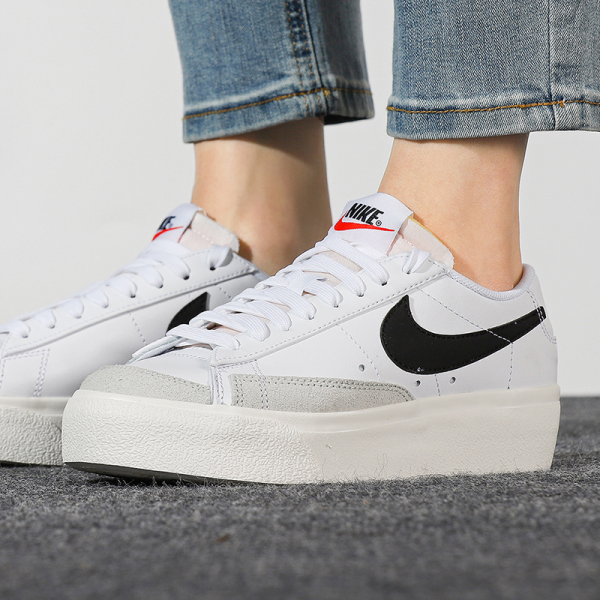 Кроссовки Женские Nike Blazer Low Platform DJ0292-101 (white-black)