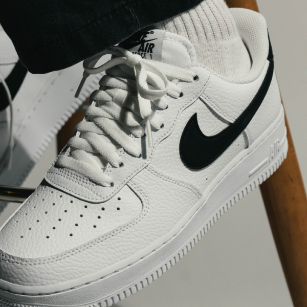 Кроссовки Nike Air Force 1 '07 CT2302-100 (white-black)