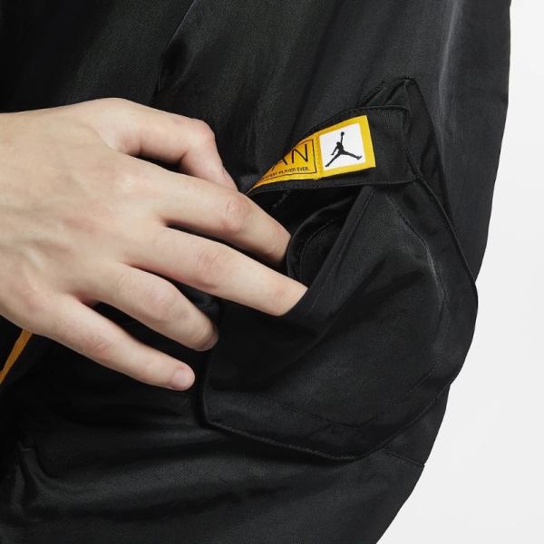 Бомбер Jordan Legacy 2 Lightweight Bomber Jacket DN3406-010 (black)