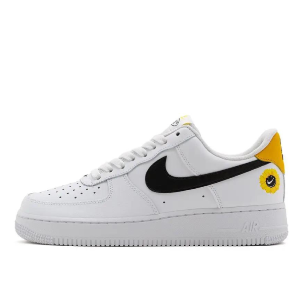 Кроссовки Nike Air Force 1 `07 Lv8 2 DM0118-100 (white-gold-black)