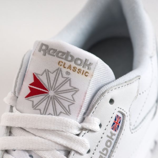Кроссовки женские Reebok Classic Leather 2232 (white)